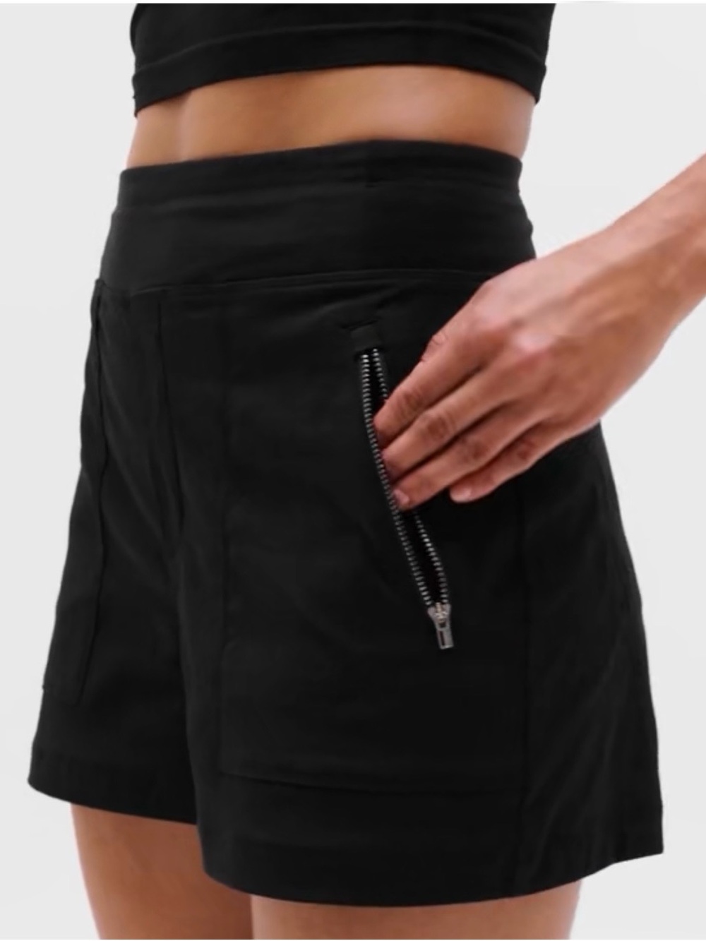 ATHLETA TREKKIE NORTH MID RISE 3.5" SHORT